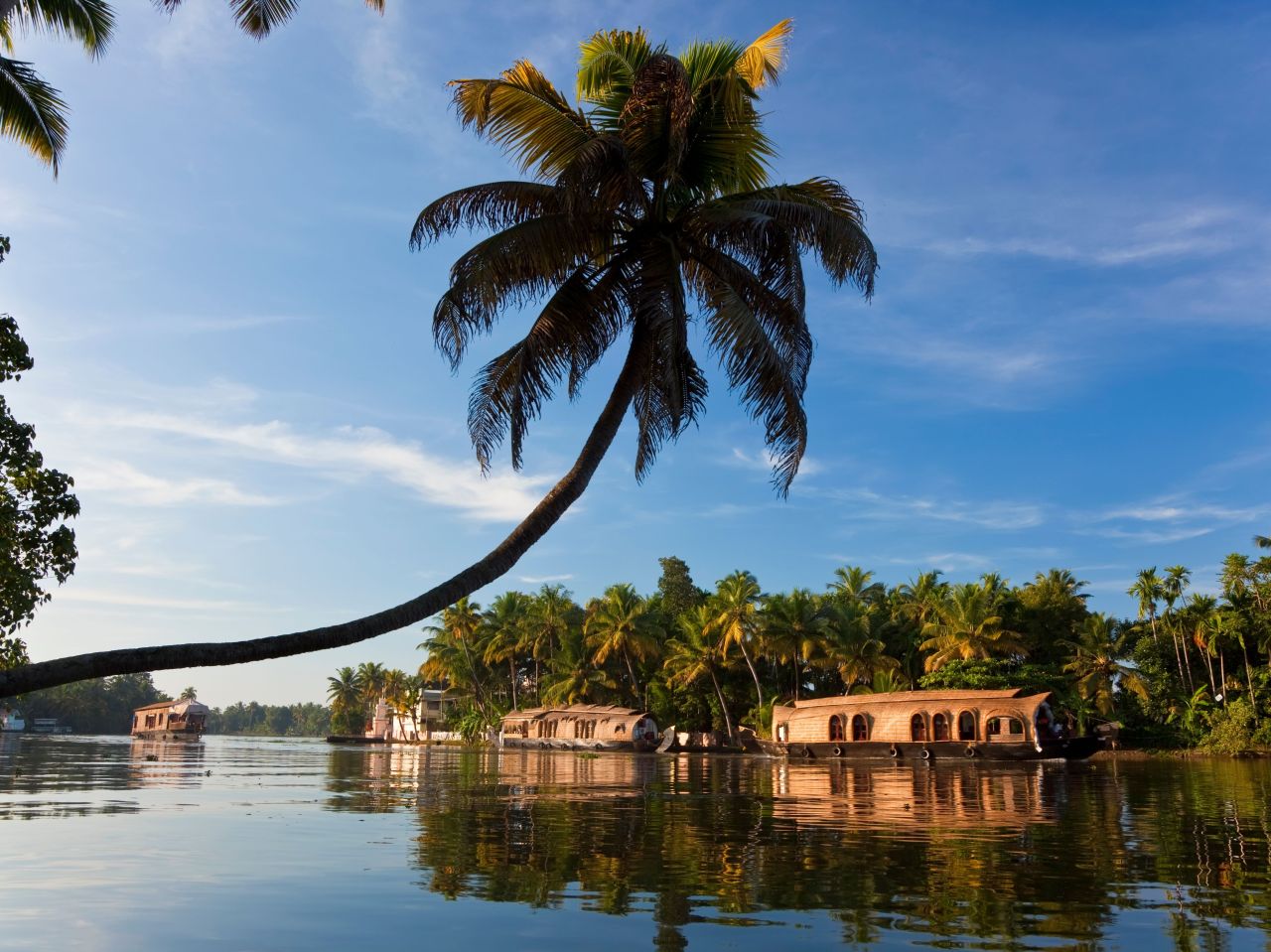 Best Taxi Routes For Traveling From Mangalore To Kerala - Blog - New Mangalore Cabs